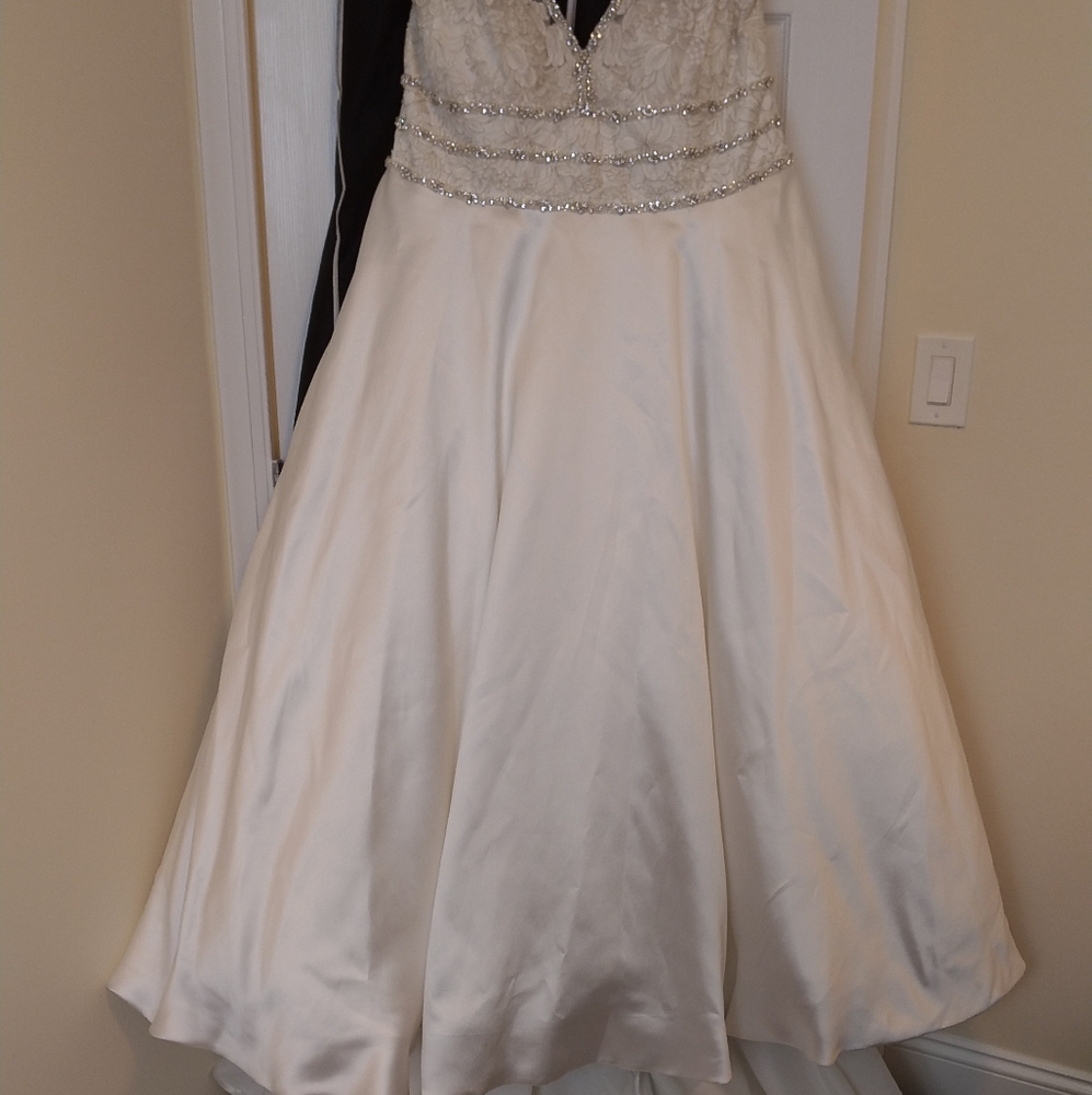 Plus size Jasmine collection wedding dress